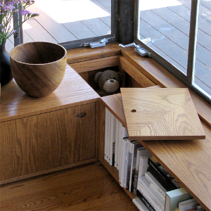 Solid Oak bookshelf-bench with hidden corner storage
